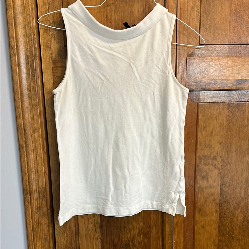 Talbots Women’s Sleeveless White Top